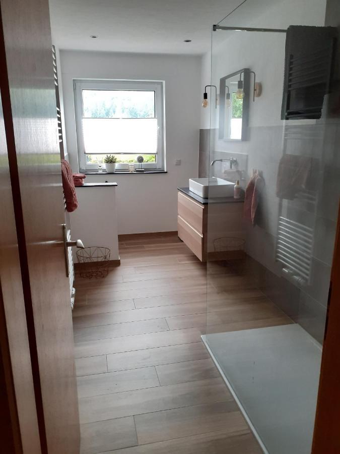 Helle, moderne Ferienwohnung am Waldrand in Prüm für max 4 Personen Exterior foto